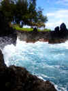 DSC01245 Rocks and waves at Laupahoehoe.jpg (293401 bytes)